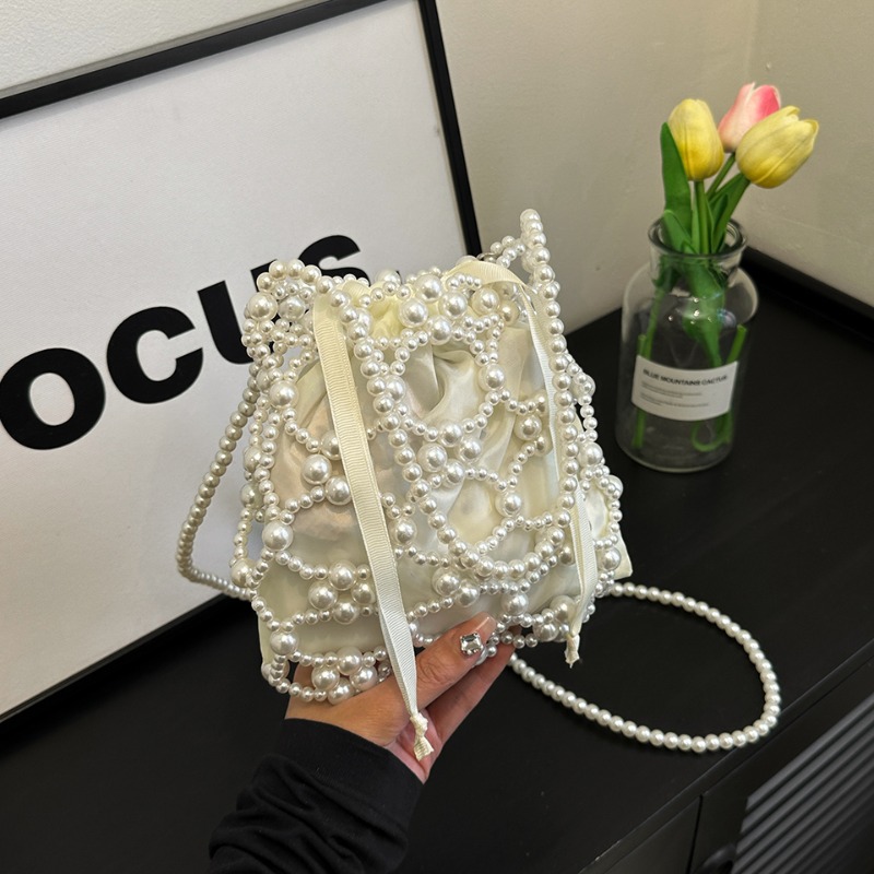 Luxury Bags White - 2026 新しい女性のバッグファッションカジュアルショルダーバッグ高品質通勤クロスボディバッグデザイン熱い販売パール