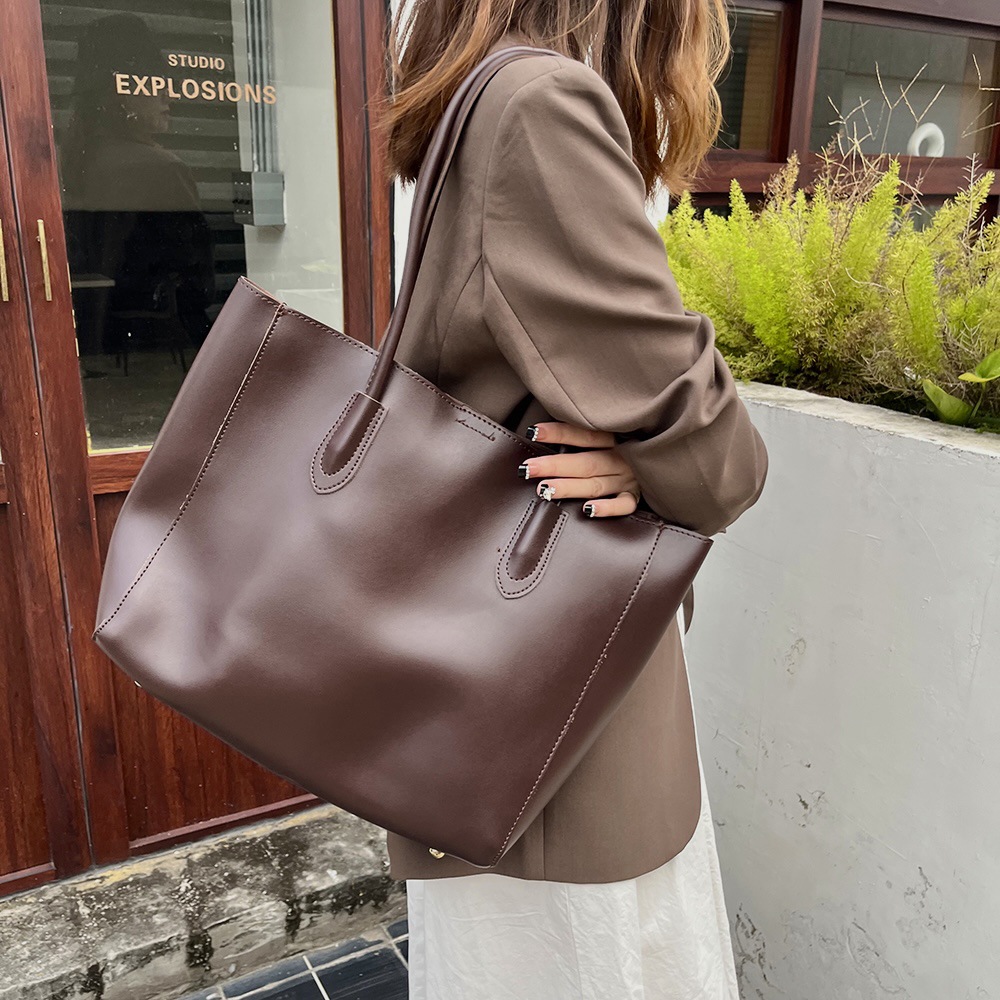 女性のための革のトートバッグ,良質,シンプル,大容量,正方形 - Luxury Bags Reseller のレビューと価格