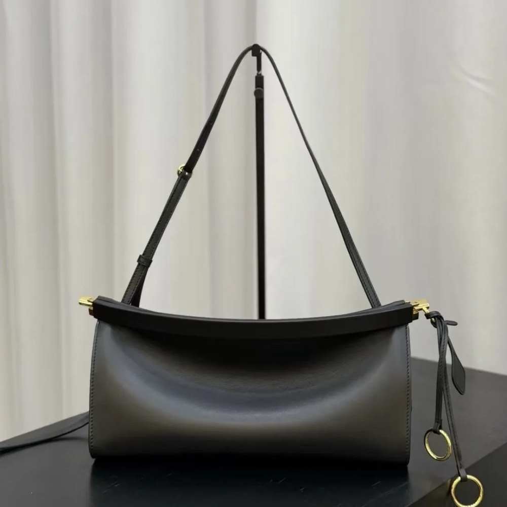 高級デザイナー LE CLICK EAST WEST ホーボ - Luxury Bags Medium Size のレビューと価格
