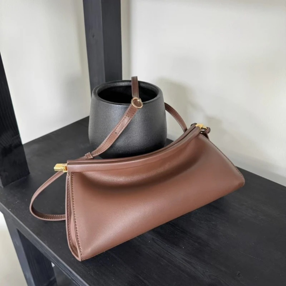 高級デザイナー LE CLICK EAST WEST ホーボ - Luxury Bags Medium Size のレビューと価格