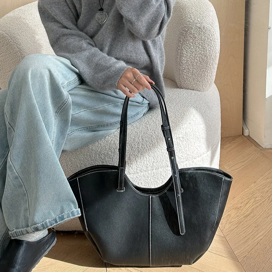 大容量の女性用ハンドバッグ,PUレザーのポータブルショッピン - Luxury Bags Reseller のレビューと価格