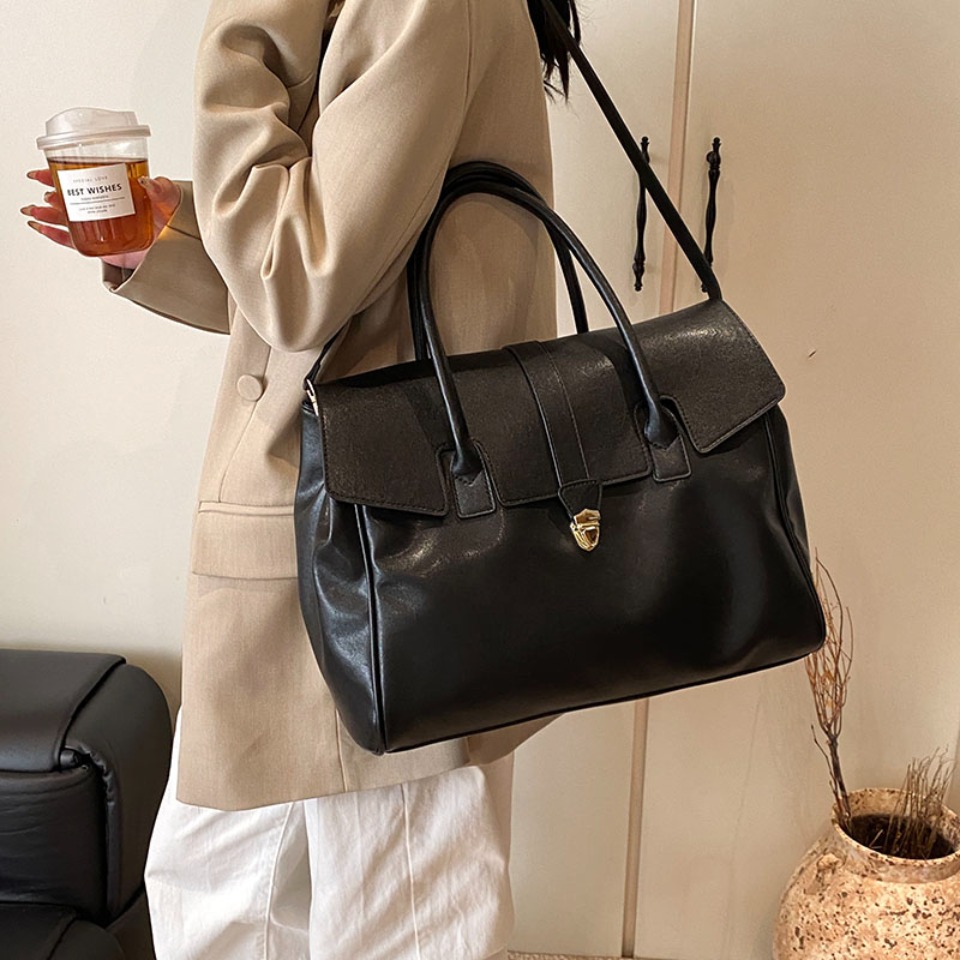高級大容量ボストンバッグ レディース ショルダーバッグ クロ - Luxury Bags Tote のレビューと価格
